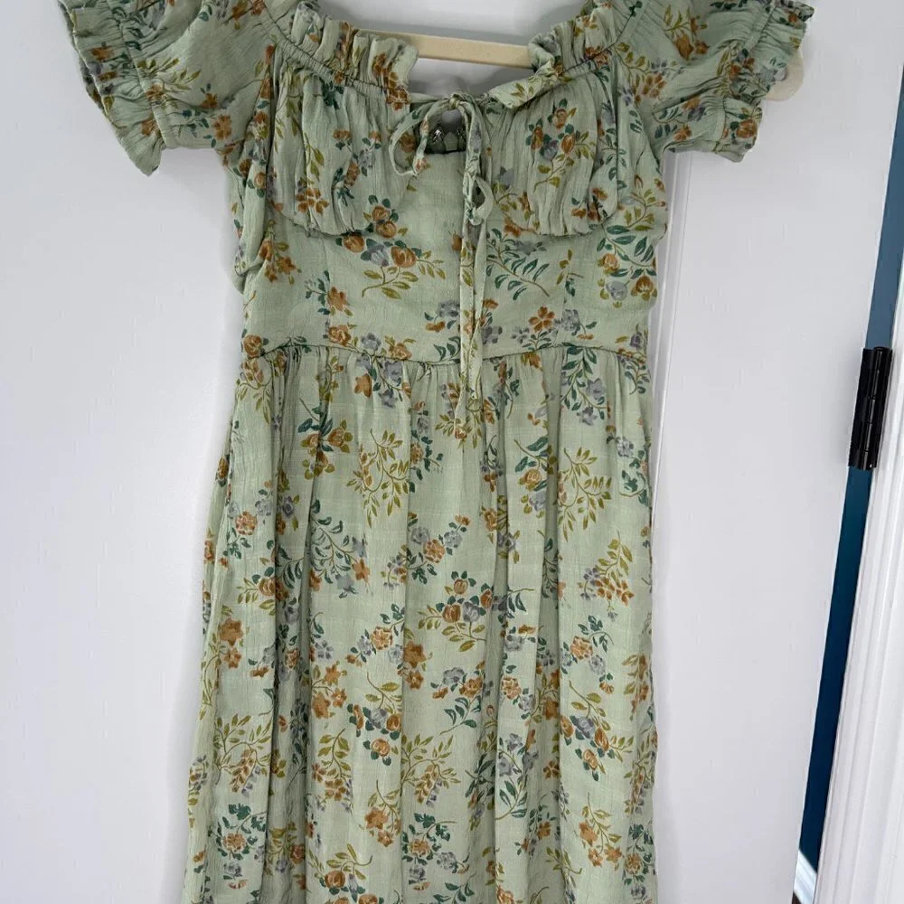 Lulu's All Heart Floral Off the Shoulder Mini Dress Size XS NWOT